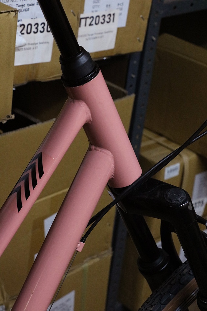 Complete Café Bike 7sp Metalic Pink