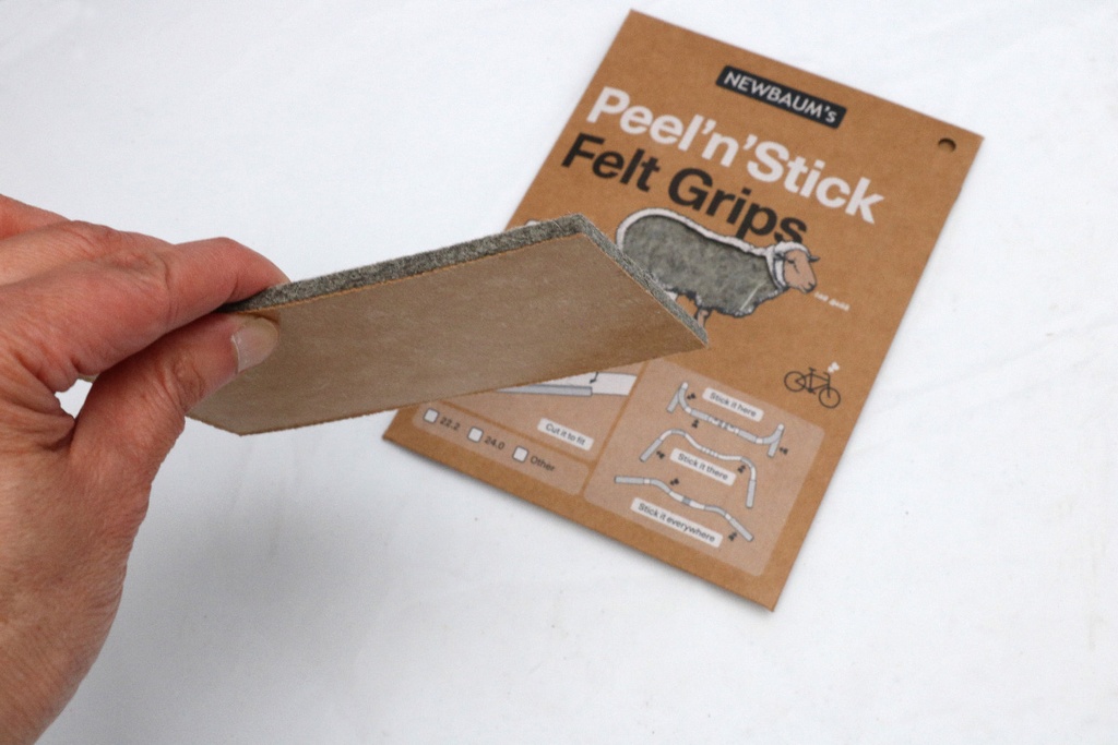 Newbaum's Peel'n'Stick Felt Grips Pair