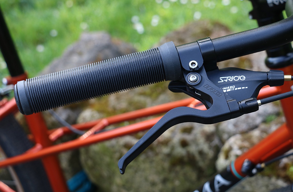 Cardiff Grips Bangor 145mm w/End Plugs
