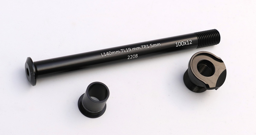 Suzue 15mm to 12mm Thru-Axle Converter, Length 140mm, Trek Domane / FX Sport 5/6