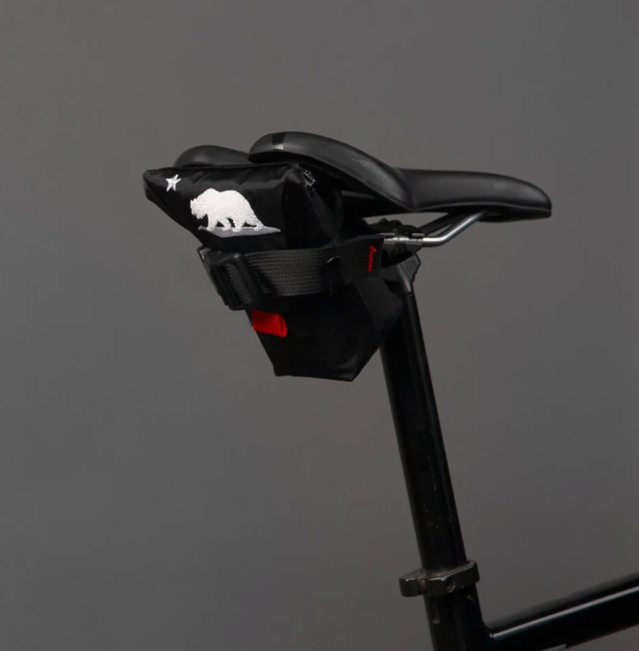 ILE Seat Bag + Zip Pocket CA BEAR (Black, Cordura)