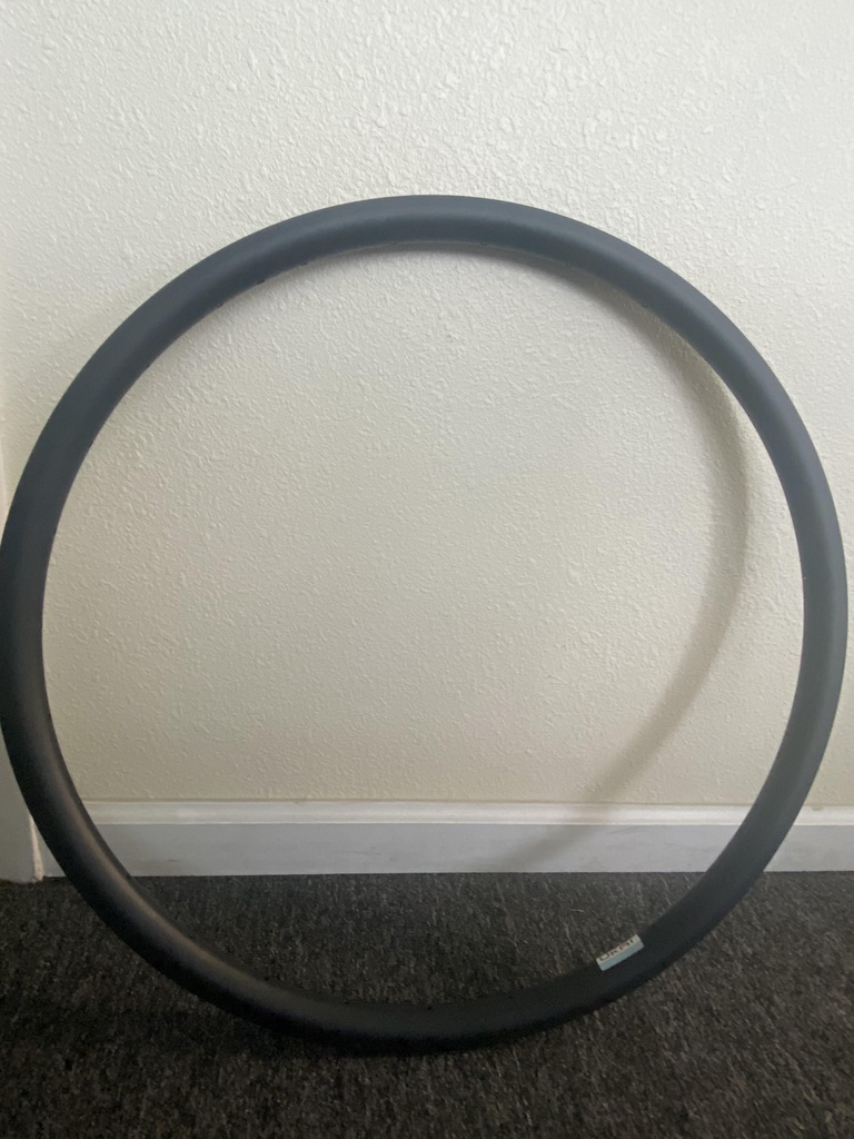 Ukai 700c Rim 28h, ID 25mm, Tubeless, Black Anodised