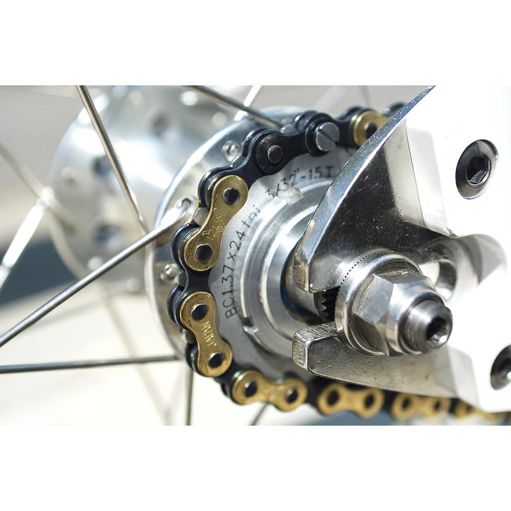 Izumi Chain 3/32&quot; 106L V Super Toughness Narrow
