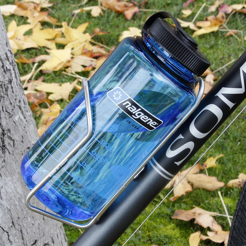 [150041] Tanaka Bottle Cage Dromedary Stainless "Eight Moves"